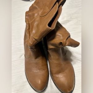 Mid calf brown boot by Xappeal. Size 9